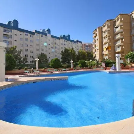 Sleeps 3 With Pool Air Con And Wifi *