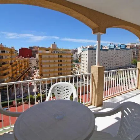 Sleeps 3 With Pool Air Con And Wifi *